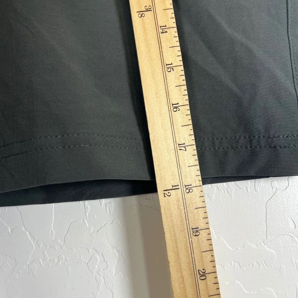 Eddie Bauer Adventurer 2.0 Skort Womens 14 Gray Hiking Outdoor Stretch UPF 50+